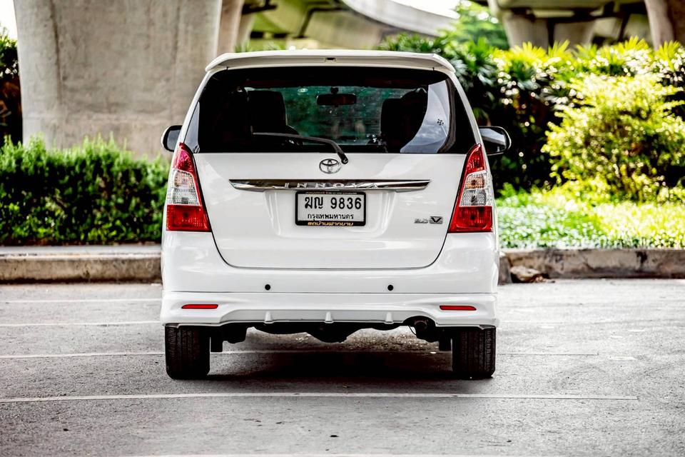 Toyota INNOVA 2.0V AT ปี 2012 สีขาว รุ่นท๊อปสุด 6