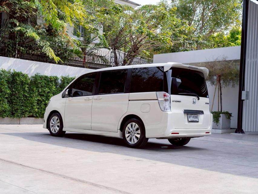 Honda Step Wagon Spada 2.0 JP  ปี 2010♨️ ประกันเครื่องเกียร์หลังกาขาย3ปี3หมื่นkm รูปที่ 5