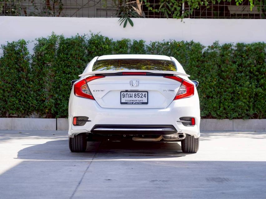 HONDA CIVIC 1.8EL ปีจด2020 เจ้าของเดียว คู่มือ กุญแจสำรองครบ