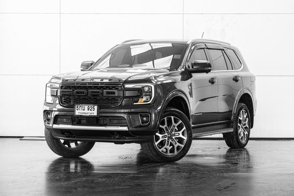 🚗 ปี 2023 Ford Everest 2.0 Bi-Turbo 4WD Titanium Plus A/T สี เทา