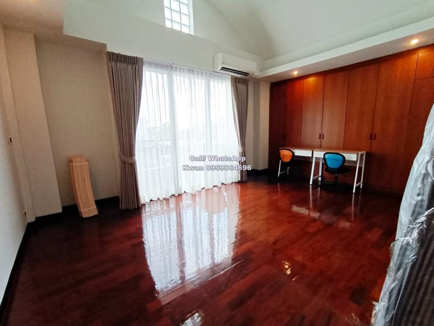 ทาวน์เฮาส์ 4 ชั้น ใจกลางสุขุมวิท ติดรร.นานาชาติ 12