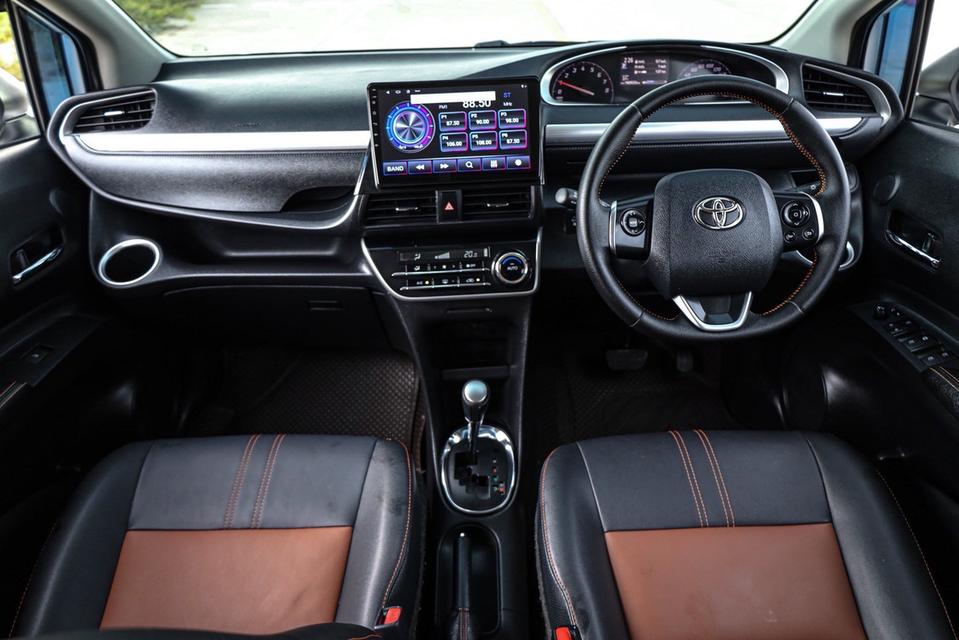 2018 toyota sienta 1.5 v ท๊อปสุด
