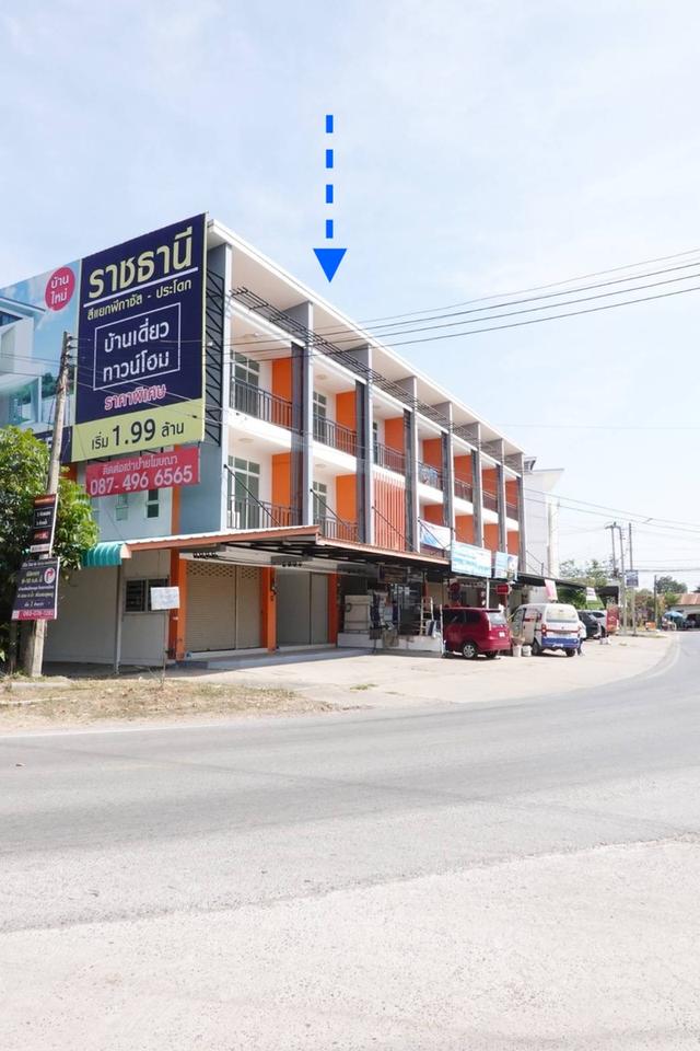 ขายอาคารพาณิชย์ 1ห้อง 3ชั้น 22ตรว. ติดถนนหลัก เส้นหนองกระทุ่ม ทำเลค้าขาย ราคาถูก 2