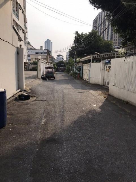 ขายที่ดินพร้อมบ้าน เนื้อที่ 101 ตรว. ซอยจรัญสนิทวงศ์ 40 ทำเลดี ใกล้ MRT บางยี่ขัน