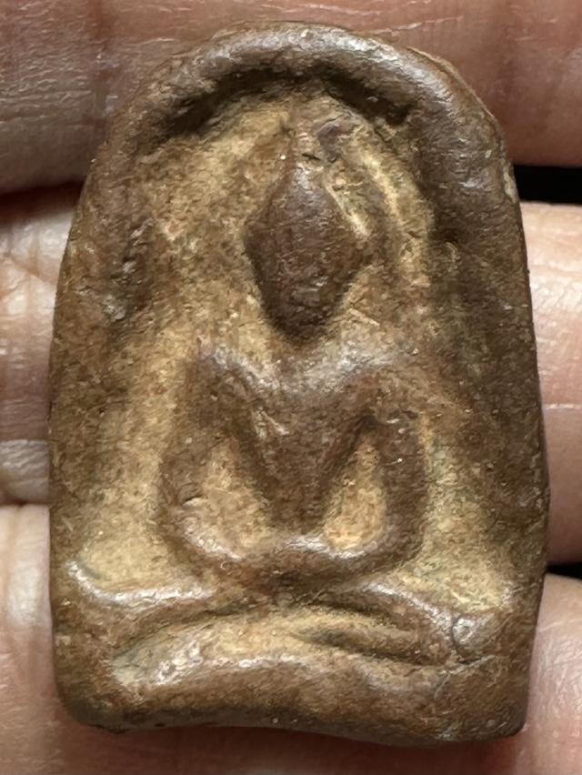 พระกำแพงซุ้มกอ พิมพ์กลาง 7