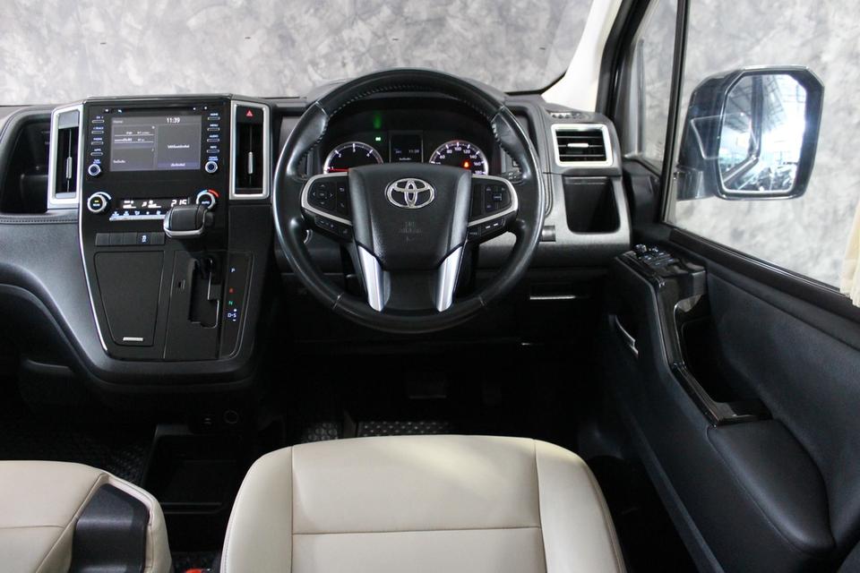 รหัสรถ JRS4533 TOYOTA Majesty Standard Van ปี 2020 12