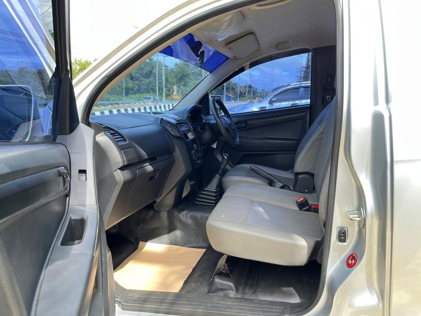 ISUZU D-MAX SPARK 2018 1.9 Ddi S ABS MT 9