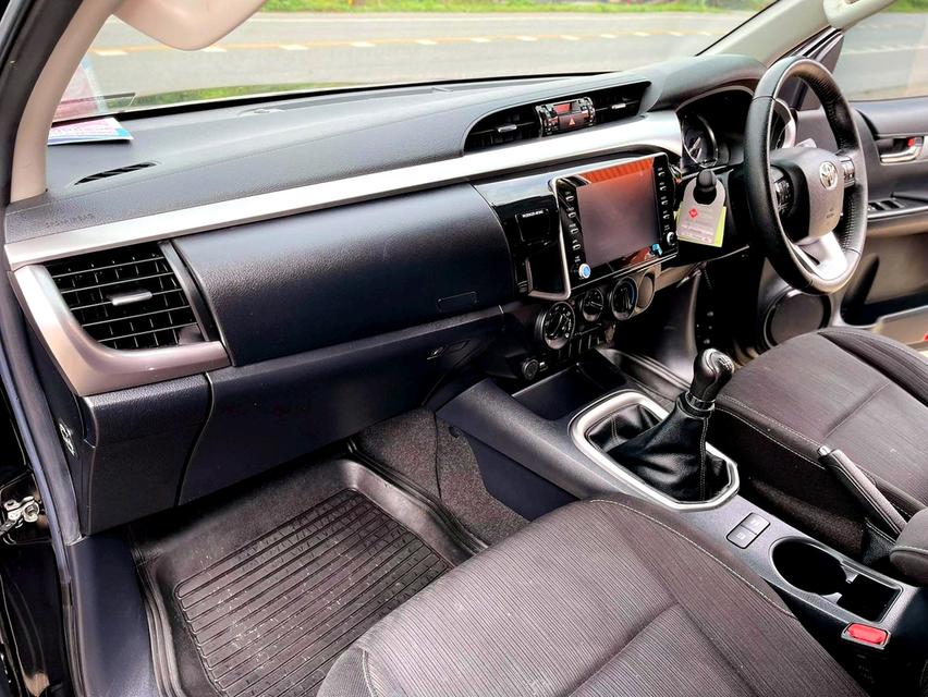 Toyota Revo Prerunner 2.4 Double Cab entry MT เกียร์ธรรมดา. ปี64 (2021) 8