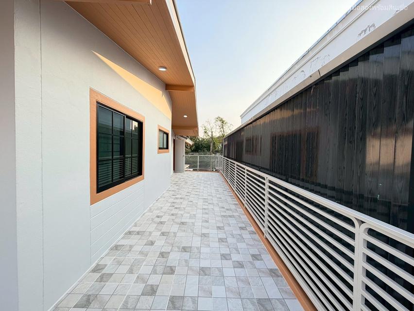 หมู่บ้านเฟรนชิฟ ประเสริฐมนูกิจ 29 แยก 2 7