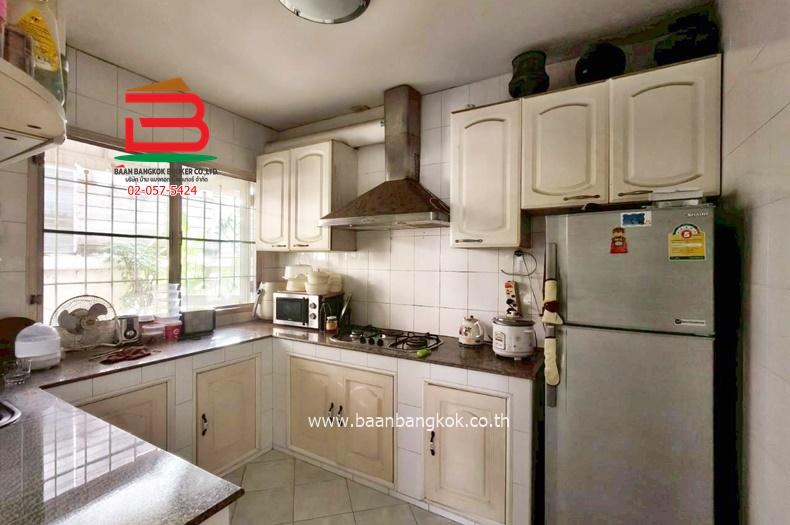 บ้านเดี่ยว เนื้อที่ 58.8 ตร.ว. หมู่บ้าน ซิลค์ วิลเลจ (สายไหม 54) ใกล้ปตท.สายไหม 56 ถนนสายไหม แขวงสายไหม เขตสายไหม 7