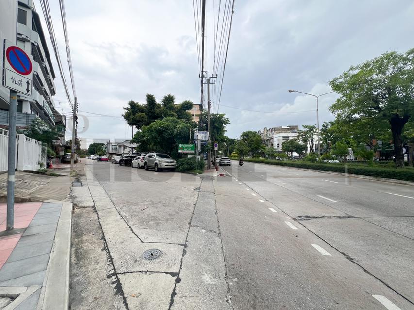 บ้านเดี่ยว ประชา นิเวศ 1 ตรงข้าม ตลาด บอง มา เช่ 16