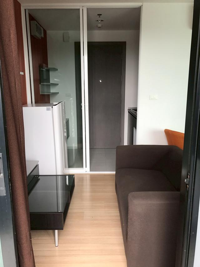 ด่วน ขายถูก คอนโดเดอะเบส พระราม 9 - รามคำแหง ห้องสตูดิโอ ขนาด 26 ตรม. ชั้น 23 วิวเมือง เฟอร์นิเจอร์ครบ พร้อมอยู่ ต่อรองได้ 6