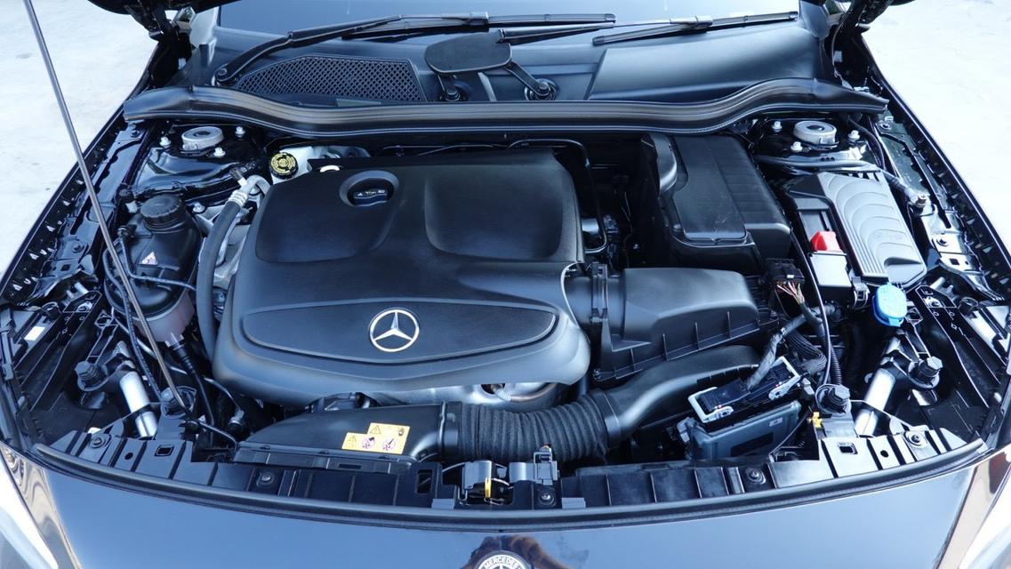 Benz#GLA200 1.6 Urban Facelift 2019 สีดำ ไมล์ 50,000 กม. โทร.0922639576 เอ๋  3