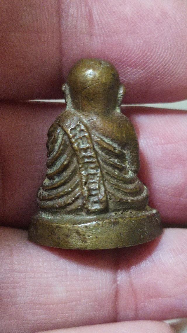 พระเครื่องเนื้อเก่า พระบ้าน 3