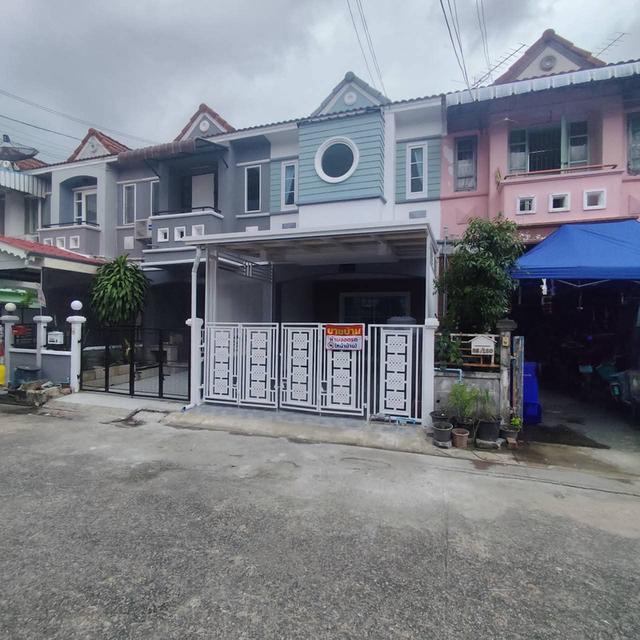 ขายทาวน์เฮ้าส์ 2ชั้น 16ตรว.นีโนเวท เฟอร์นิเจอร์ครบชุดพร้อมอยู่โอนฟรี 3