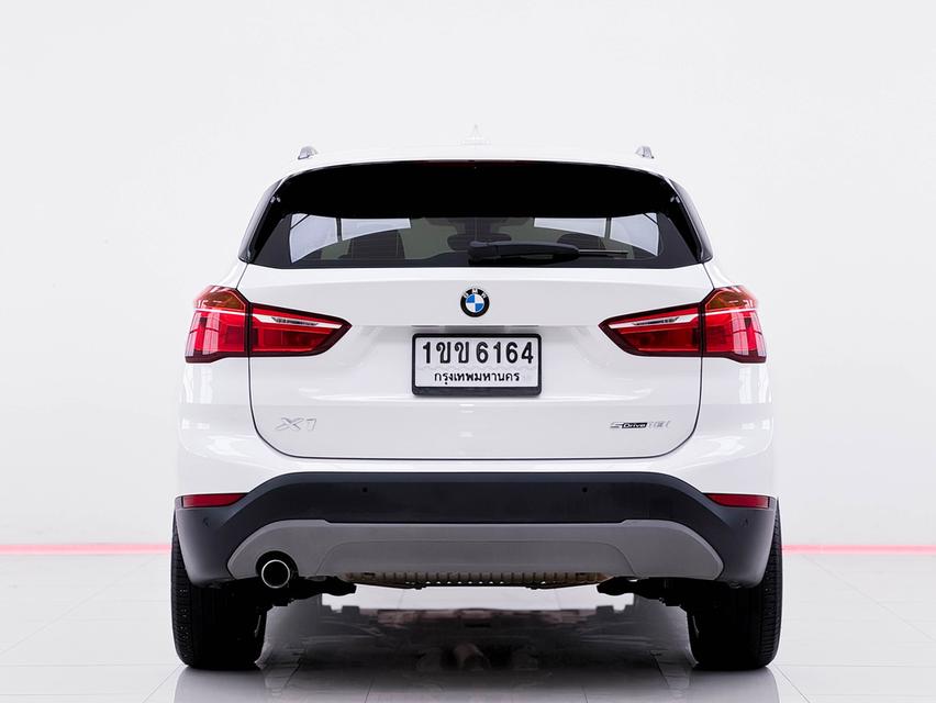 BMW X1 1.5 sDrive18i ICONIC F48 ปี2020 สีขาว รูปที่ 5