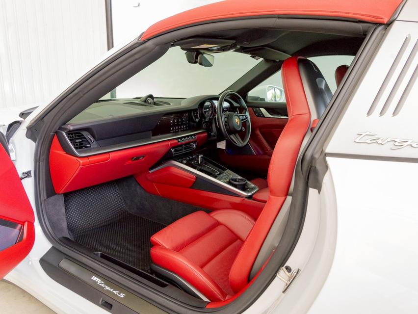 Porsche 911 Targa 4S (รหัส 992) ปี 2022 10