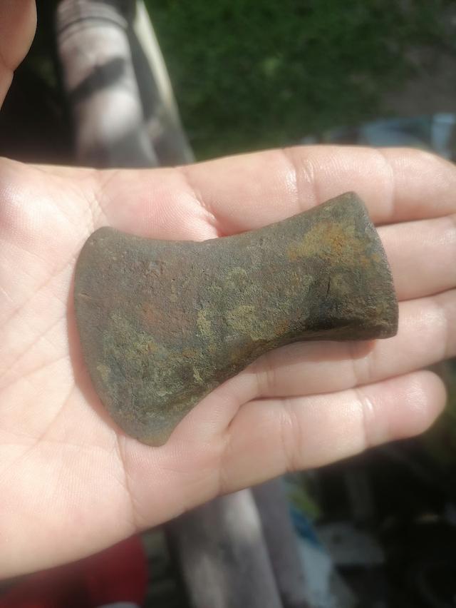 ขวานบ้องเนื้อทองแดงอายุ3000-4000ปี