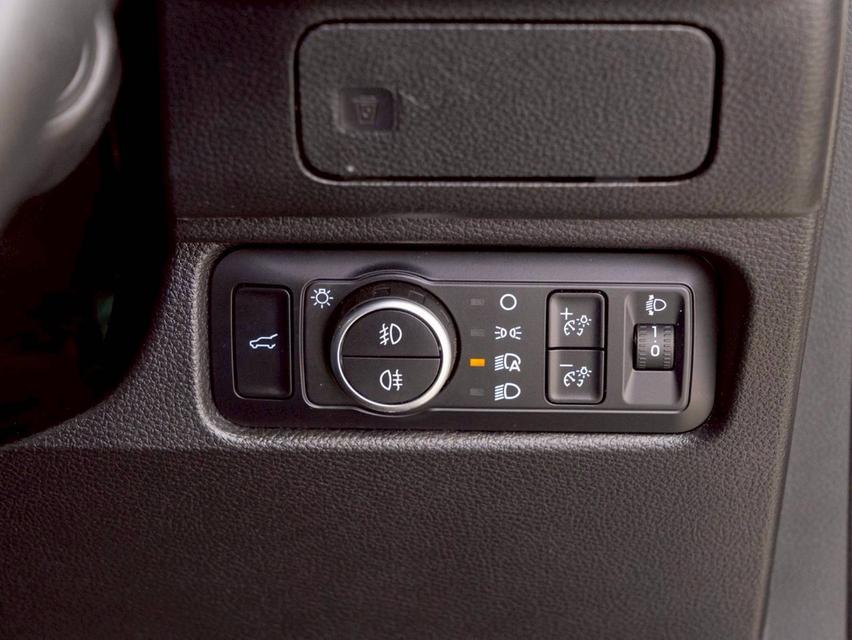 Ford Everest 2.0 Sport 2WD  ปีจด 2023 8