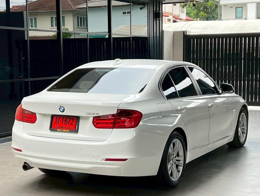 BMW series 320I ปี 2013 รูปที่ 4