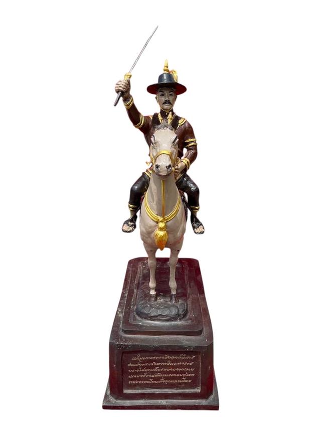 สมเด็จพระเจ้าตากสินมหาราช ทรงม้าออกศึก วัดสุทธาราม (ธนบุรี) ปี2546 เนื้อโลหะผสม