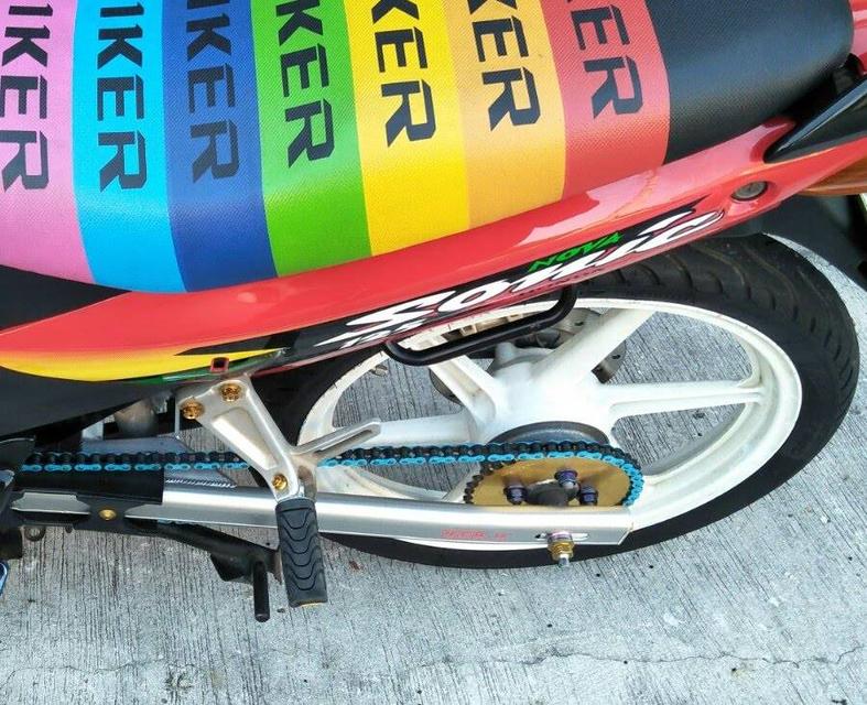 จักรยานยนต์โซนิครุ่นแรกแต่งภายนอกเครื่องเดิมๆ