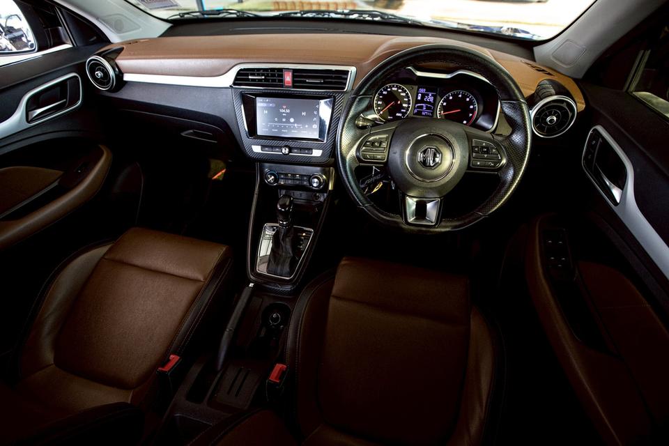 MG ZS 1.5 D ปี 2019 สีดำ มือเดียวป้ายแดง 12