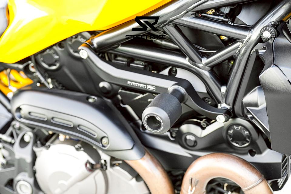 Monster821 | 2019 | Performance Yellow – Rare Factory Color! Immaculate condition with only 3,000 genuine km 💛 12