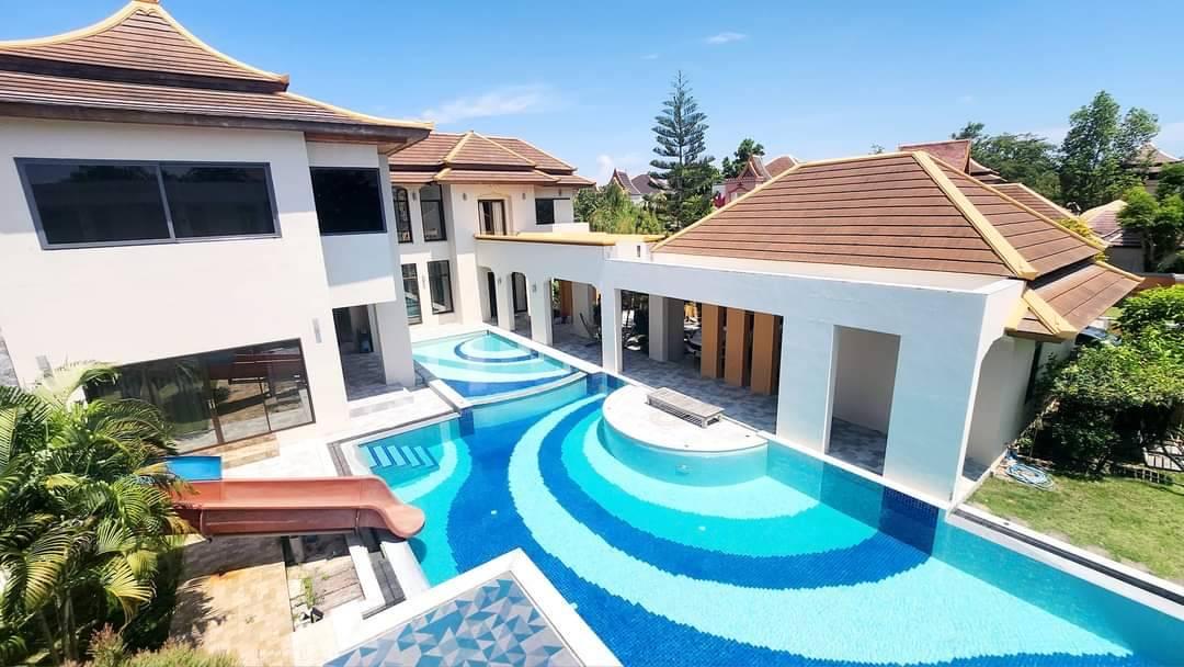 Luxury Pool Villa Pattaya For Sale/Rent 