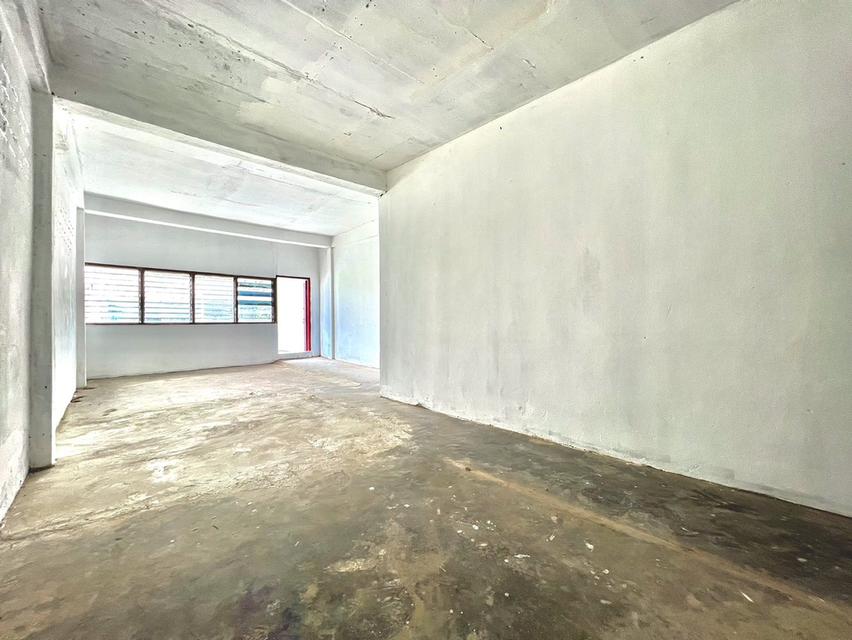 ✨ขายด่วน ตึกแถว 2 ชั้น (ต่อเติมเพิ่มเป็น 3 ชั้น) ทำเลดี ซอยเอกชัย 62 เดินเข้าซอยเพียง 100 เมตร ใกล้ตลาดปิ่นทองและ Big C บางบอน 6