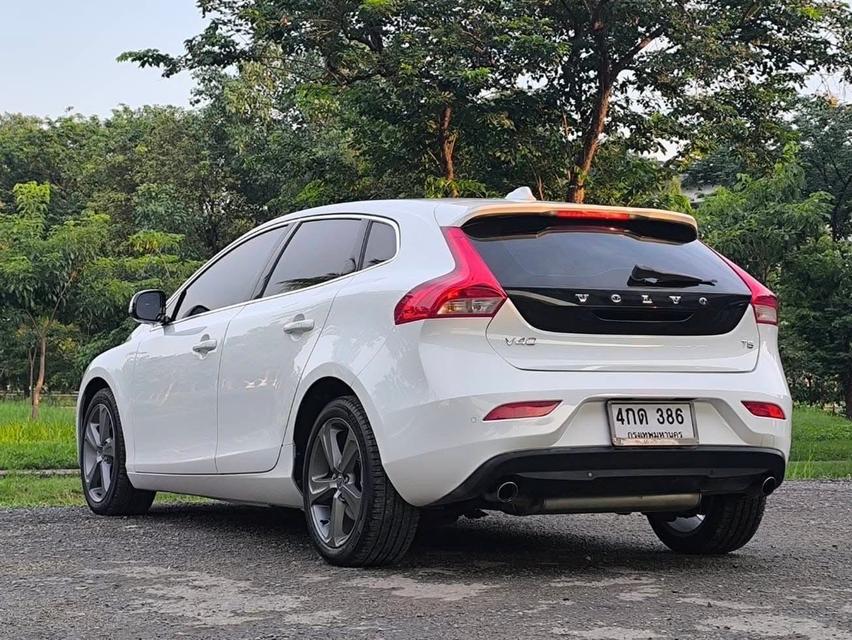 รถ Volvo V40 T5 มือ 2 4