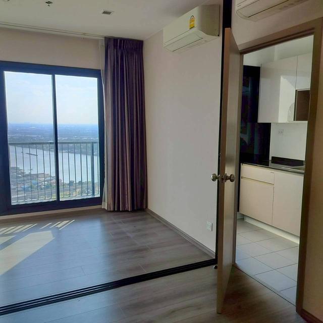 ขายคอนโด ใกล้รถไฟฟ้าและท่าเรือเจ้าพระยา  คอนโดหรู เดอะ โพลิแทน รีฟ (The Politan Rive) 7