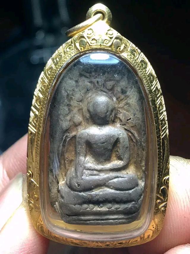 พระเลี่ยมทอง