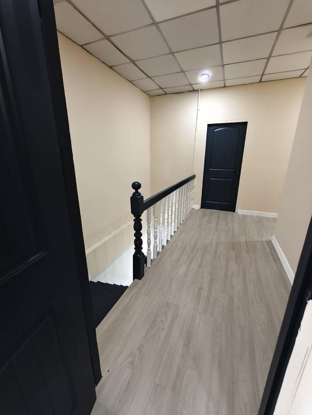 ขายบ้าน 3 ชั้น รีโนเวทใหม่ทั้งหลัง พร้อมอยู่ หมู่บ้านธนะสิน 9 นวมินทร์ 86 11