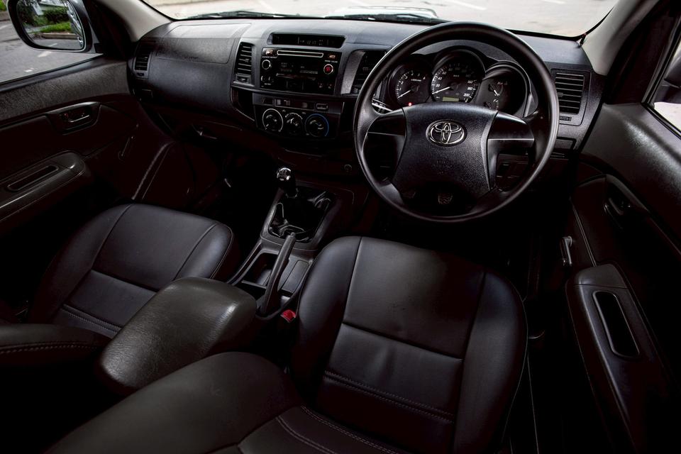 Toyota Vigo Champ SmartCab 2.5E ดีเซล เกียร์ MT ปี 2015 สีเทา  15