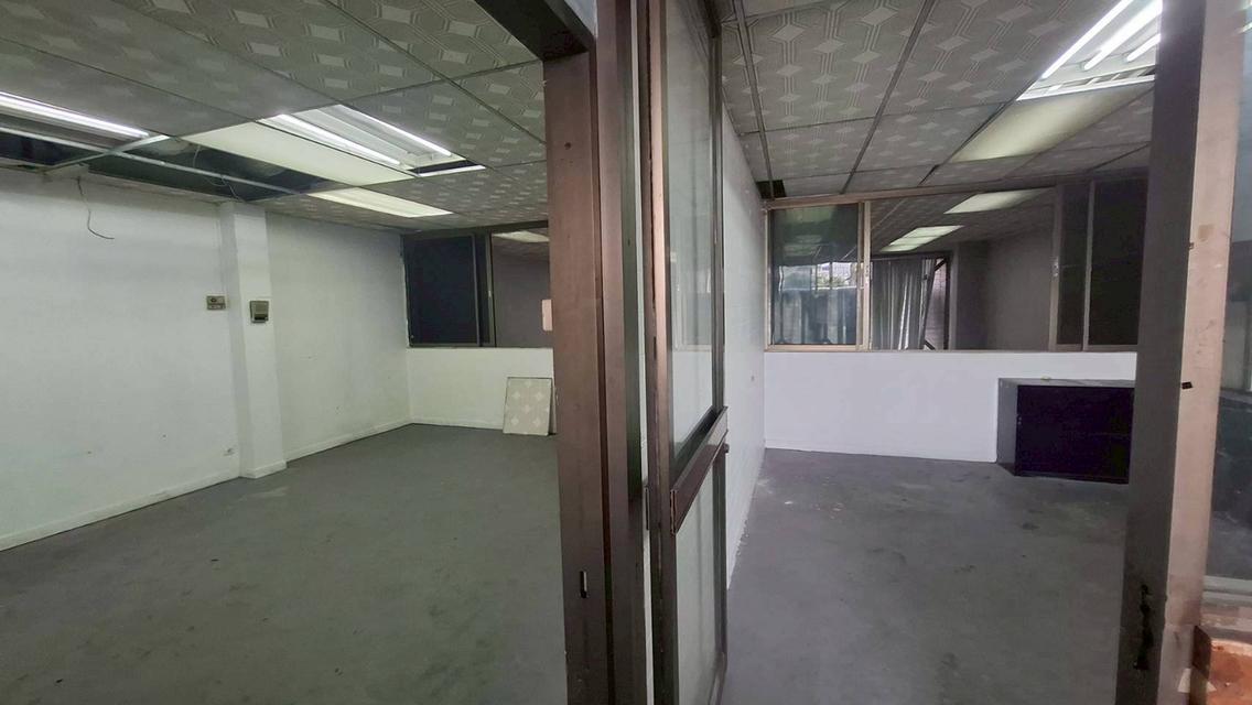 ให้เช่าอาคารพาณิชย์ 3 ชั้น 2 คูหา สุขุมวิท67 ทำเลดีเหมาะทำธุรกิจ (N.1900) 3