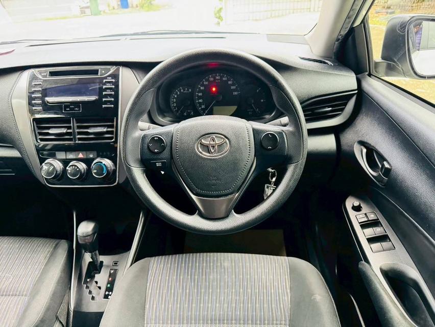 #TOYOTA YARIS รุ่น ATIV ENTRY  เครื่อง1.2cc. ปี 2022 ~~ใช้งานได้ 2 ระบบ เบนซิน+LPG  ~รับประกันไมล์แท้ 82,xxx กม. ~รถสวยเกรดA