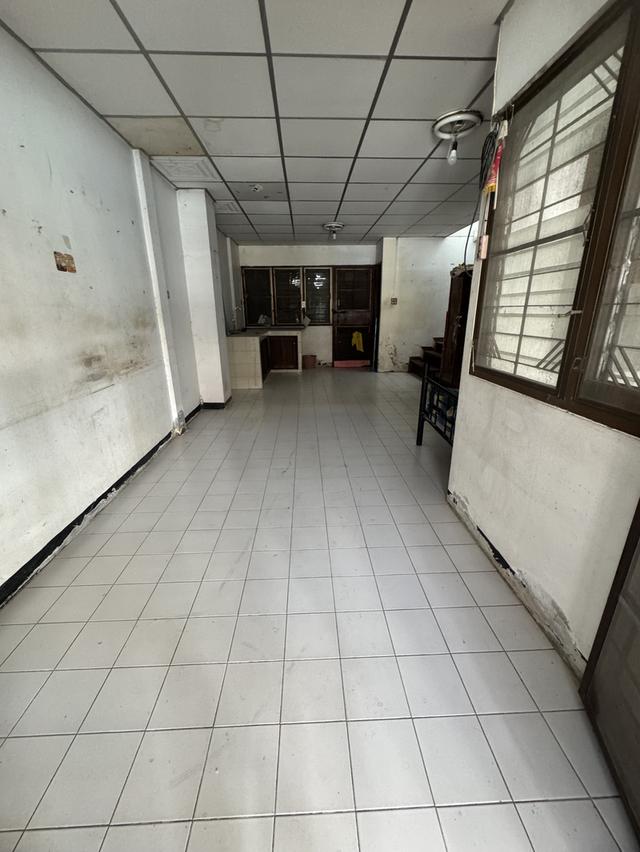 ขายทาวเฮ้าส์หัวหิน 2 ชั้น (2 ห้องนอน 2 ห้องน้ำ) จำนวน 2 ห้อง อ.หัวหิน จ.ประจวบคีรีขันธ์ (ซอยข้างเพลินวานเดิม ริมถนนเพชรเกษม ฝั่งขาเข้ากรุงเทพฯ) 12