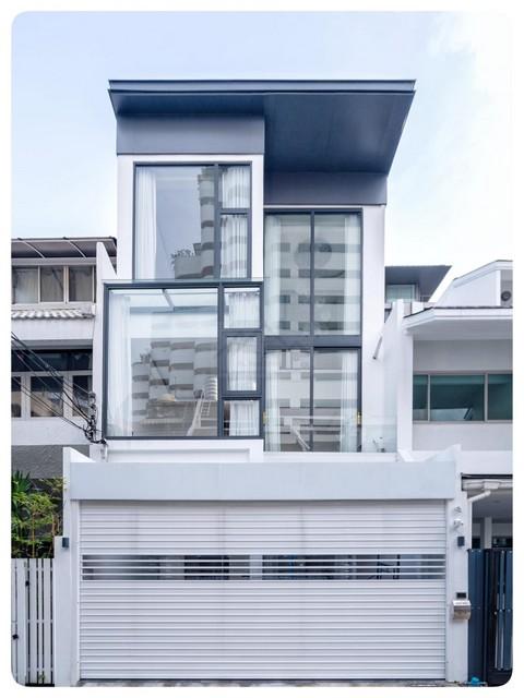 ขาย Townhome 3 ชั้น 250 ตร.ม. ซอยสุขุมวิท 15 ติดโรงเรียนนานาชาติ NIST และ 5 นาที ถึง BTS อโศก