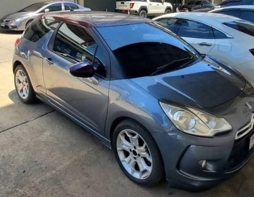 2011 Citroën DS3 · Hatchback · ขับไปแล้ว 80,000 กิโลเมตร2011 Citroën DS3 · Hatchback · ขับไปแล้ว 80,000 กิโลเมตร2011 Citroën DS3 · Hatchback · รูปย่อยที่ 2