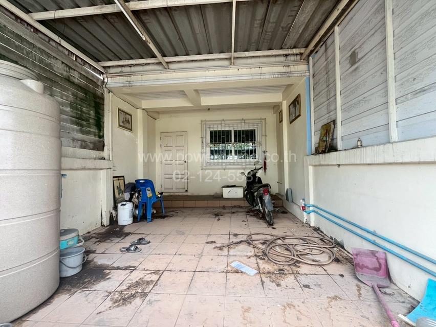 บ้านริมน้ำ ( วัดนาวง )  ถนนพหลโยธิน ต.หลักหก อ.เมืองปทุมธานี จ.ปทุมธานี 5