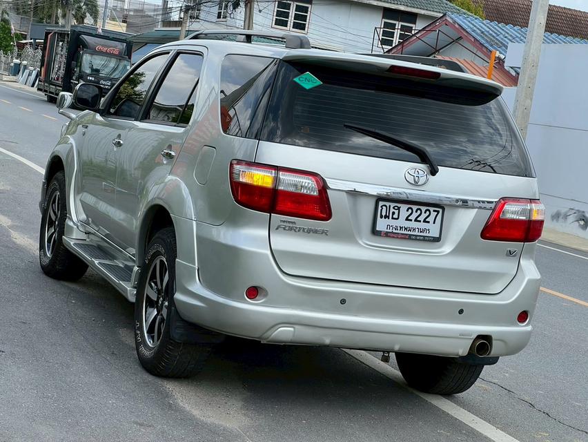 Fortuner 7 ที่นั่ง เครื่องเบนซิน+CNG คุ้มสุดในงบสามแสน รูปที่ 19