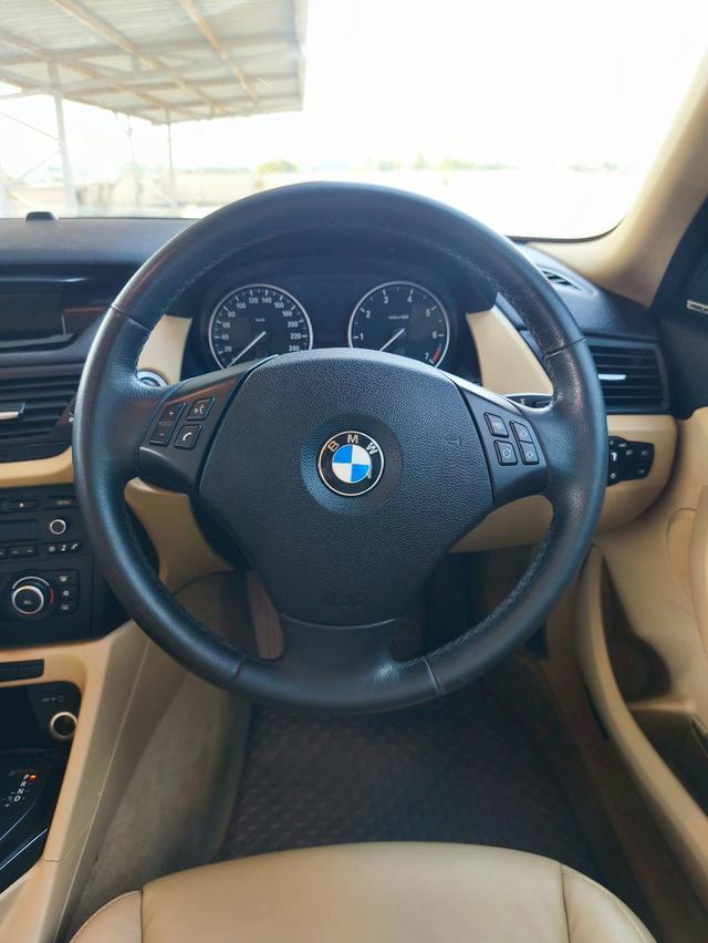 BMW รุ่น : X1 2.0 sDrive18i (5 ประตู) รูปที่ 11