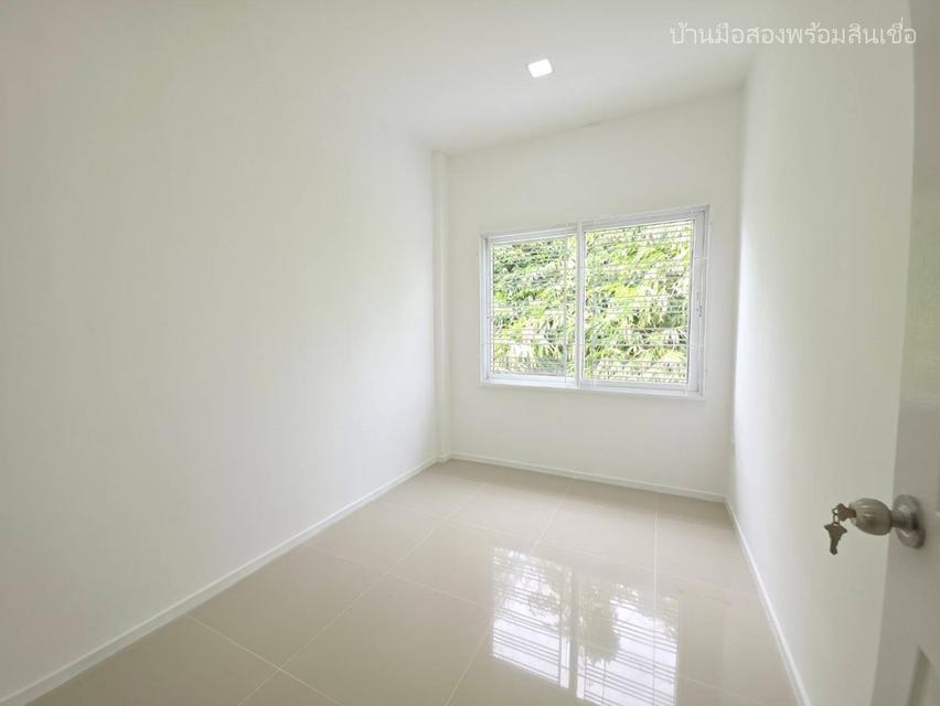 หมู่บ้านพาทาโกเนีย 5  ถนนเลียบคลองสอง บ้านสวย รีโนเวทใหม่ ทำเลดี 17
