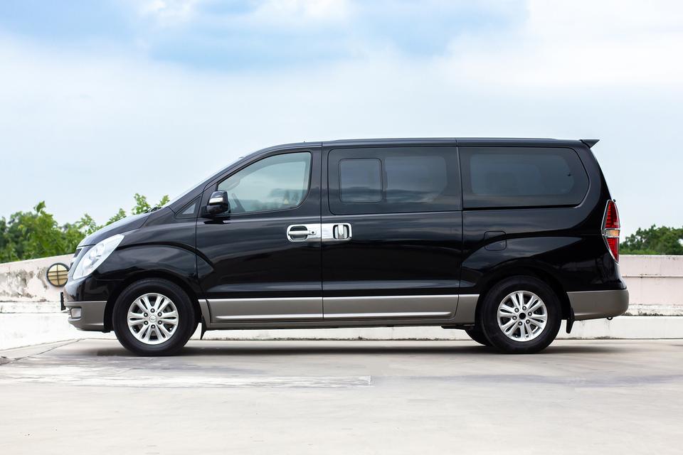 Hyundai H1 A2 2.5 Deluxe 2012 จด 2013 8