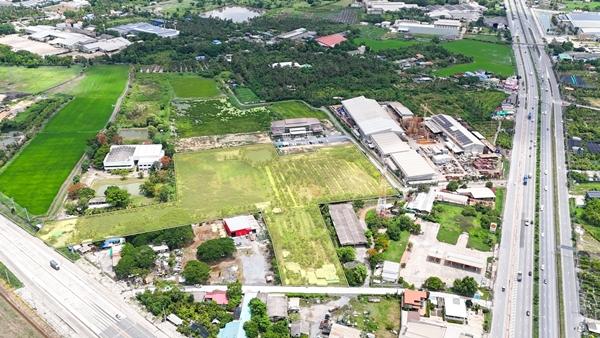 ขายที่ดินผืนใหญ่ 20 ไร่ 311 ตร.ว. ติด อบต.หอมเกร็ด ใกล้จุดตัดบรมราชชนนี-พุทธมณฑลสาย 7 ติดถนน 3 ด้าน 4