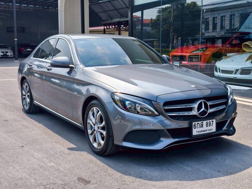 รหัสรถ KPV897 2017 BENZ C350e Avantgarde สีเทา 2
