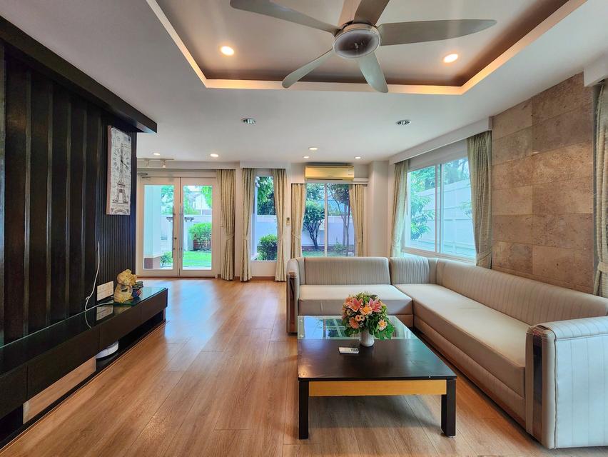 ให้เช่าบ้าน ม.บ้านลาดพร้าว Exclusive  ถ.เลียบด่วนเอกมัย-รามอินทรา 17