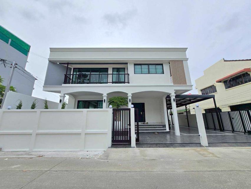 บ้านเดี่ยวหลังใหญ่ นวมินทร์ 127 18