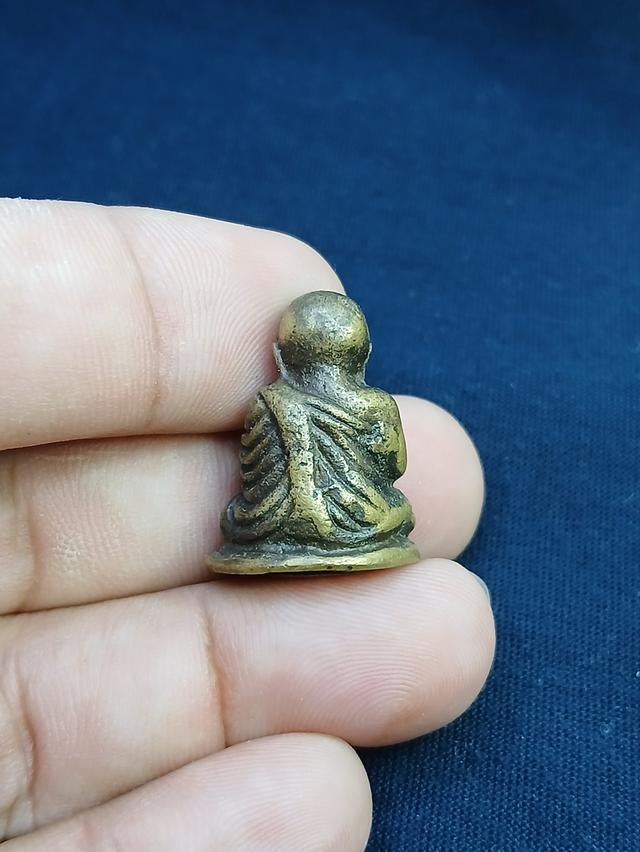 หลวงพ่อเงิน วัดบางคลาน 2